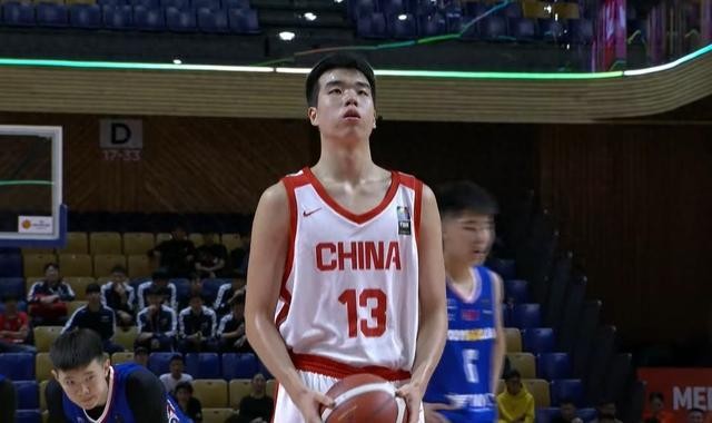 开云体育入口-媒体人:国青这么难打跟放弃挡拆发起有关 下半场就看谁防守更好